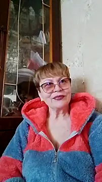 Snapshot of SophieBurns chatting on April 2026 10:19:02 AM SophieBurns online show from April 2026 10:19:02 AM