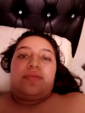 Snapshot of MajoArias chatting on February 2026 03:15:02 AM MajoArias online show from February 2026 03:15:02 AM