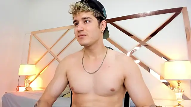 rayan linxx online show from April 2026 07:47:01 PM