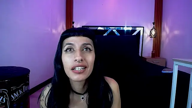 FRANCESCA LOVE  online show from February 2026 01:43:01 PM