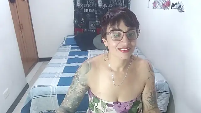 Charlotte gray  online show from June 2026 02:46:01 AM
