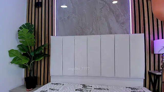 Snapshot of Angelss_7777 chatting on February 2026 06:22:01 PM Angelss 7777 online show from February 2026 06:22:01 PM