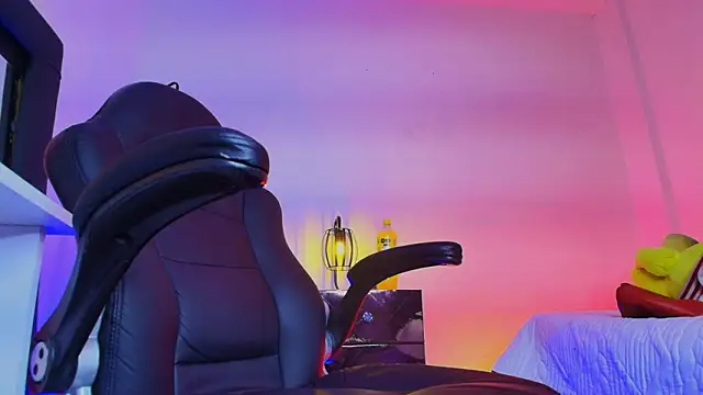 Axell Kussh online show from March 2026 03:22:01 AM