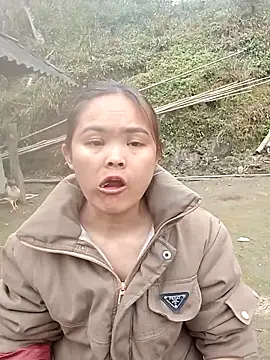 Snapshot of Luminana chatting on February 2026 05:08:02 AM Luminana online show from February 2026 05:08:02 AM