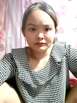 Luminana online show from April 2026 04:28:02 AM