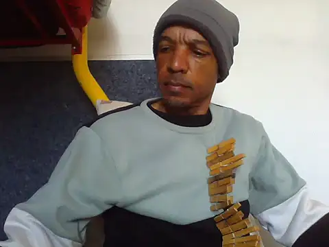 lavelle26 online show from May 2026 02:33:02 PM