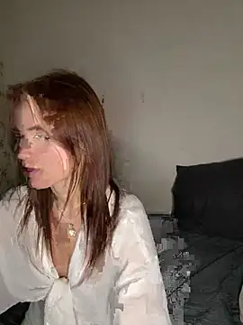 Snapshot of Emma_Songae chatting on March 2026 07:32:01 PM Emma Songae online show from March 2026 07:32:01 PM