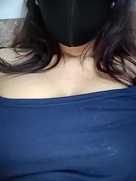 Snapshot of Moody-girl1 chatting on February 2026 05:45:02 PM Moody-girl1 online show from February 2026 05:45:02 PM