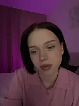  luna fox  online show from February 2026 03:40:02 PM