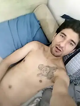 Camilo696903 online show from March 2026 04:35:01 PM