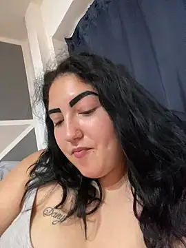 Snapshot of Amber_Sinn chatting on July 2026 03:44:01 PM Amber Sinn online show from July 2026 03:44:01 PM