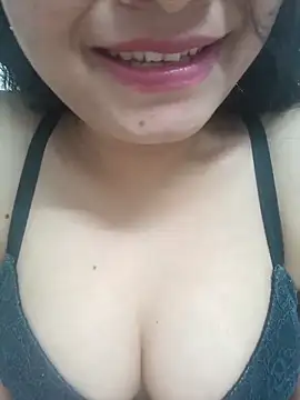 EliraMoon online show from February 2026 06:50:02 PM