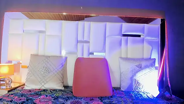 HilarySolis online show from February 2026 04:04:01 PM