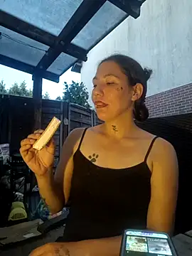 Lolahottele online show from July 2026 08:15:02 PM