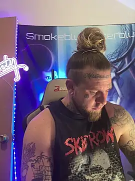 Snapshot of Smokebluntafterblunt chatting on February 2026 01:33:02 PM Smokebluntafterblunt online show from February 2026 01:33:02 PM