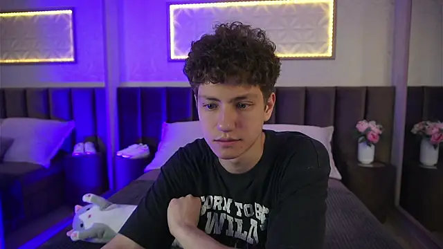 StefanBev online show from April 2026 08:01:02 PM