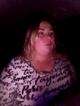 Snapshot of Mommy-girl-Lola chatting on February 2026 06:15:02 PM Mommy-girl-Lola online show from February 2026 06:15:02 PM