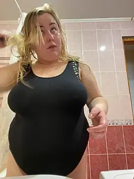 Snapshot of Mommy-girl-Lola chatting on February 2026 08:02:02 AM Mommy-girl-Lola online show from February 2026 08:02:02 AM