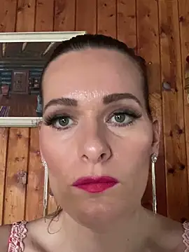 Snapshot of Midnight_Munch chatting on February 2026 03:02:02 PM Midnight Munch online show from February 2026 03:02:02 PM