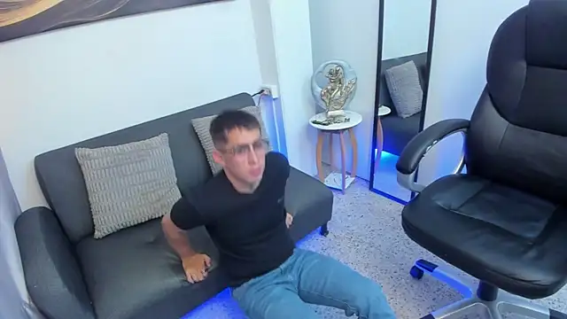 Tommas Jhonson online show from February 2026 03:51:02 AM