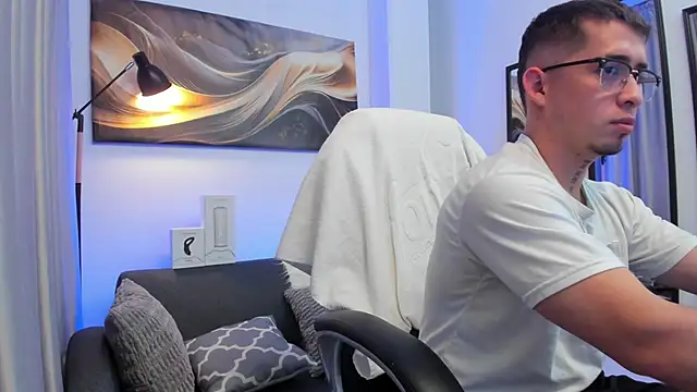 Tommas Jhonson online show from March 2026 03:22:01 AM