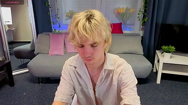 Snapshot of JameMiller chatting on February 2026 09:26:01 PM JameMiller online show from February 2026 09:26:01 PM