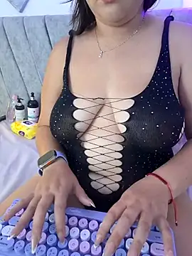Wild lilhyy online show from June 2026 12:41:02 AM