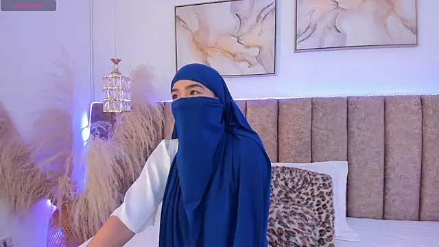 Yaasmin  online show from February 2026 07:42:02 PM