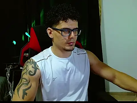 Logan0626 online show from February 2026 12:28:01 AM