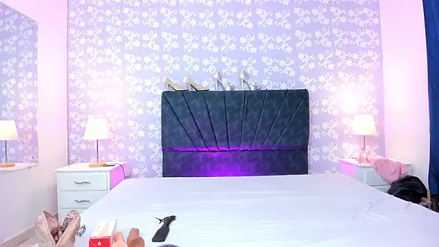 Snapshot of _MilaRose_ chatting on February 2026 07:23:01 PM MilaRose online show from February 2026 07:23:01 PM