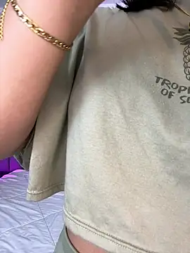 Nanda vixen  online show from April 2026 12:52:02 AM