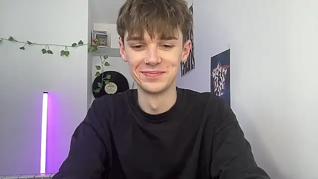 YourMilkyGuy online show from April 2026 02:20:01 PM