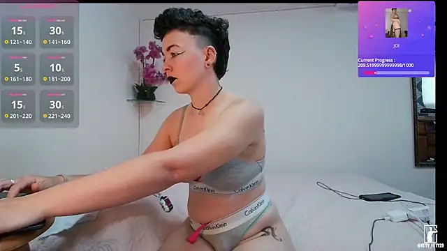 kittyfitty29 online show from May 2026 10:15:02 PM
