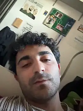 Snapshot of elia2711 chatting on February 2026 04:01:01 PM elia2711 online show from February 2026 04:01:01 PM