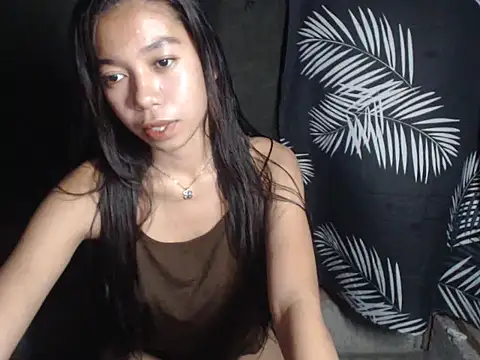 urgirlyflor online show from April 2026 11:36:01 AM