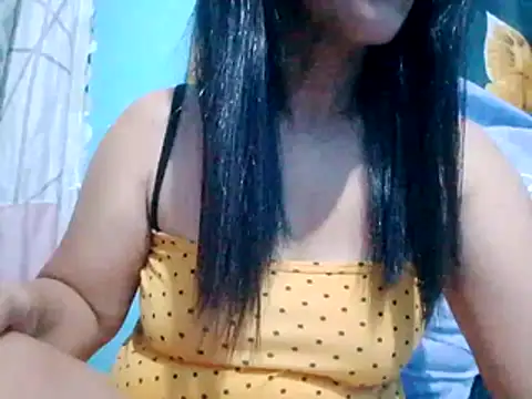 Snapshot of suzzie_hot chatting on February 2026 10:07:01 PM suzzie hot online show from February 2026 10:07:01 PM