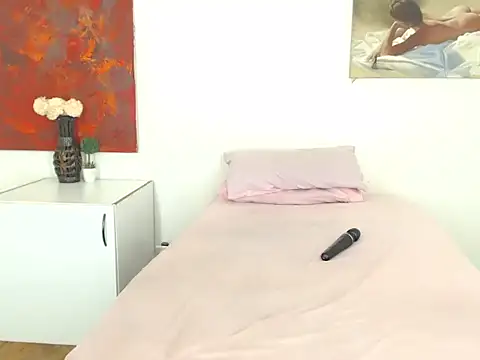 Snapshot of DARKBEAUTY20 chatting on February 2026 05:12:02 PM DARKBEAUTY20 online show from February 2026 05:12:02 PM