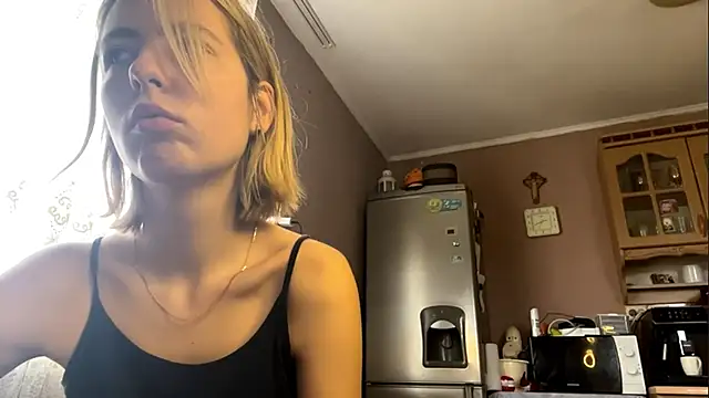 Snapshot of CharmingBlonde chatting on February 2026 11:40:02 AM CharmingBlonde online show from February 2026 11:40:02 AM