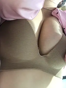 cuty lusy online show from April 2026 02:07:01 PM