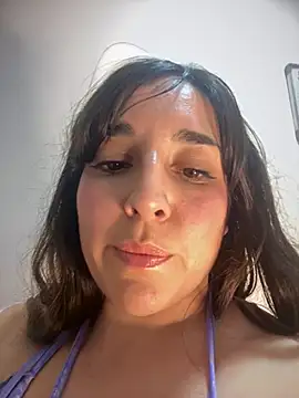 Snapshot of Latinaelisa chatting on May 2026 05:01:02 AM Latinaelisa online show from May 2026 05:01:02 AM