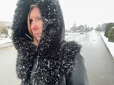 Snapshot of JenyJanys chatting on February 2026 12:01:02 PM JenyJanys online show from February 2026 12:01:02 PM