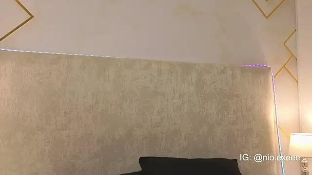 Nioki  online show from April 2026 03:40:02 AM