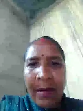 Snapshot of Loomaraj chatting on February 2026 07:43:02 AM Loomaraj online show from February 2026 07:43:02 AM