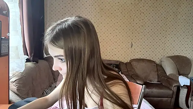 Babysmall girl online show from February 2026 11:46:02 AM