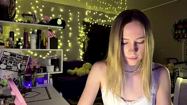 amily sunray online show from February 2026 03:43:01 PM