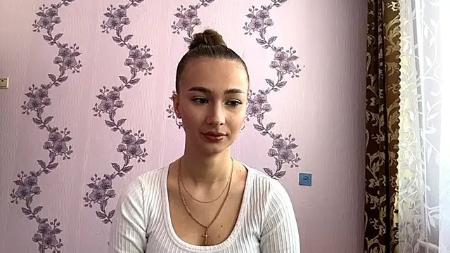 LacieHelaire online show from February 2026 07:30:01 AM