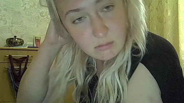Snapshot of CurvyWild_Lady30 chatting on May 2026 03:09:01 PM CurvyWild Lady30 online show from May 2026 03:09:01 PM