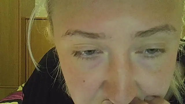 Snapshot of CurvyWild_Lady30 chatting on May 2026 09:38:01 PM CurvyWild Lady30 online show from May 2026 09:38:01 PM