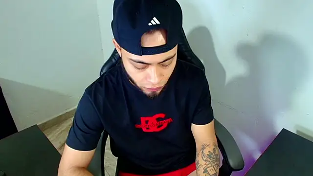 Snapshot of Xanderstone00 chatting on March 2026 08:48:01 PM Xanderstone00 online show from March 2026 08:48:01 PM