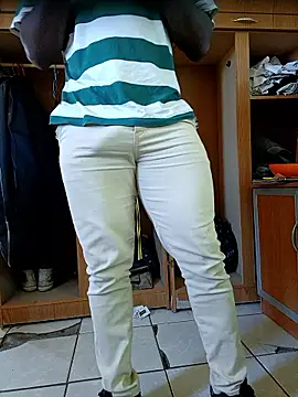 Snapshot of Rough-Big-Djay chatting on March 2026 09:04:01 AM Rough-Big-Djay online show from March 2026 09:04:01 AM